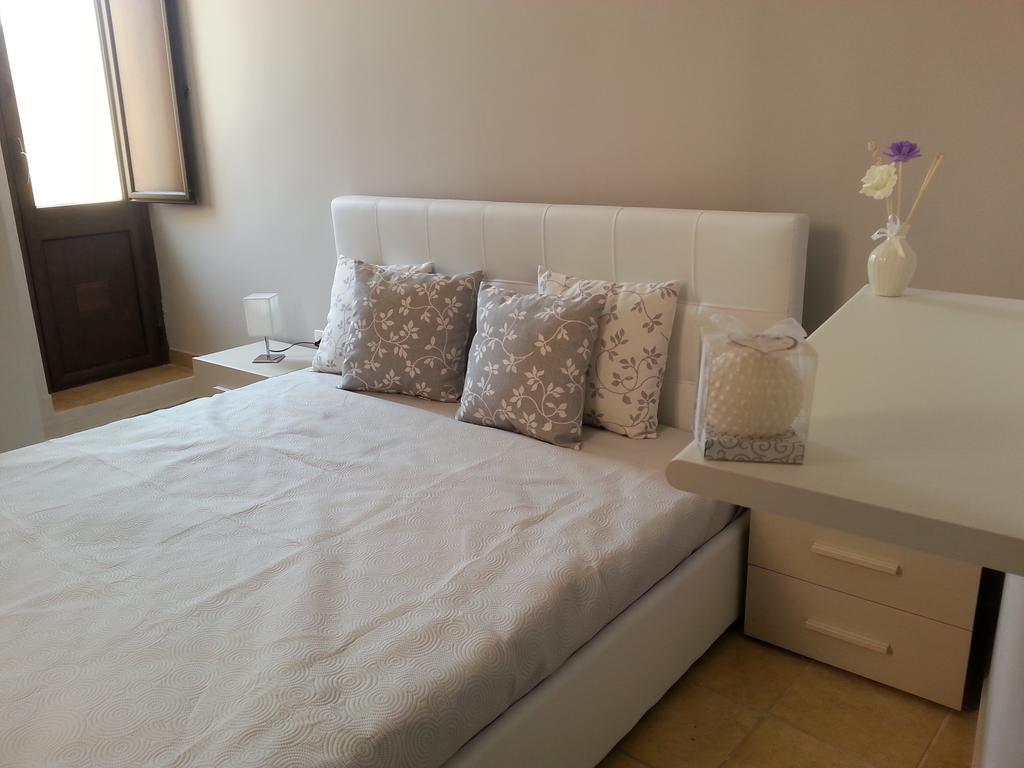Ferienwohnung La Bifora Sciacca Zimmer foto